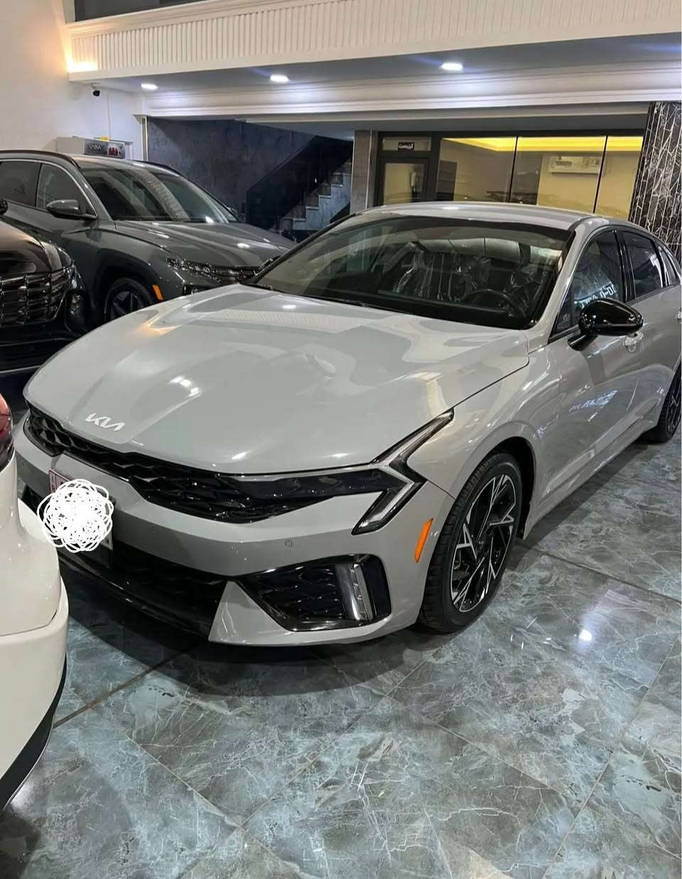 🚘 كيا K5 GTLINE موديل 2025 🚘
مرقم دهوك جديد

حساب كلين حادثها بسيط جدا 
ماشية 15,000 ميل قابل للزيادة

المواصفات
✔️ لون سمنتي
✔️ كشنات امامي تدفئة
✔️ بصمة + تشغيل عن بعد
✔️ داخل جلد أسود
✔️ كرسي سايق كهربائي
✔️ شحن وايرلس
✔️ رادارات أمامية وجانبية
✔️ أوتو بريك
✔️ LED أمامي وخلفي
✔️ شاشة كبيرة
✔️ ويل كب GTLINE
✔️ هندبريك دكمة
✔️ Drive Mode
✔️مكينة 2500GDI
✔️ حساسات
✔️ ومواصفات إضافية كثيرة

📞 للتواصل والاستفسار :
*********** 

📍العنوان : دهوك

