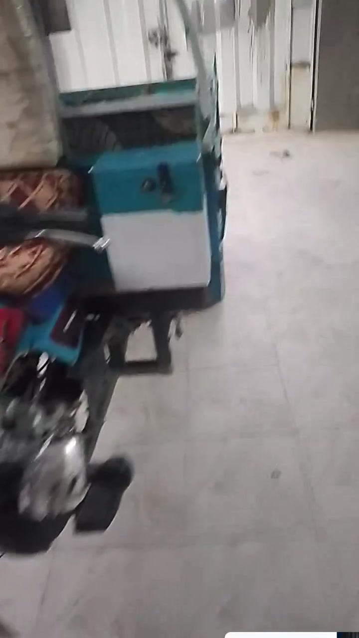 السلام عليكم ستوته لبيع موديل 22اورق اصولي مابيه اي نقص بس الجاملق الخلفي المكان ورديه خارج اتصل ***********
