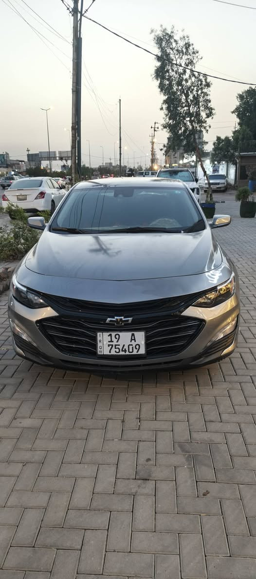 🚗 للبيع: شفروليه ماليبو LT موديل 2023

- الفئة: LT
- اللون: سلفر
- الوارد: أمريكي
- المحرك: 1.5 لتر تيربو
- ناقل الحركة: أوتوماتيك CVT
- دفع أمامي
- شاشة لمس مع Apple CarPlay وAndroid Auto
- تشغيل بصمة ودخول ذكي
- كاميرا خلفية
- السيارة نظيفة وجاهزة للفحص
ملاحضه السياره معوقين كربلاء والحادث موضح بل صوره

للاستفسار يرجى التواصل على الخاص أو الاتصال.*********** البصرة, العراق
