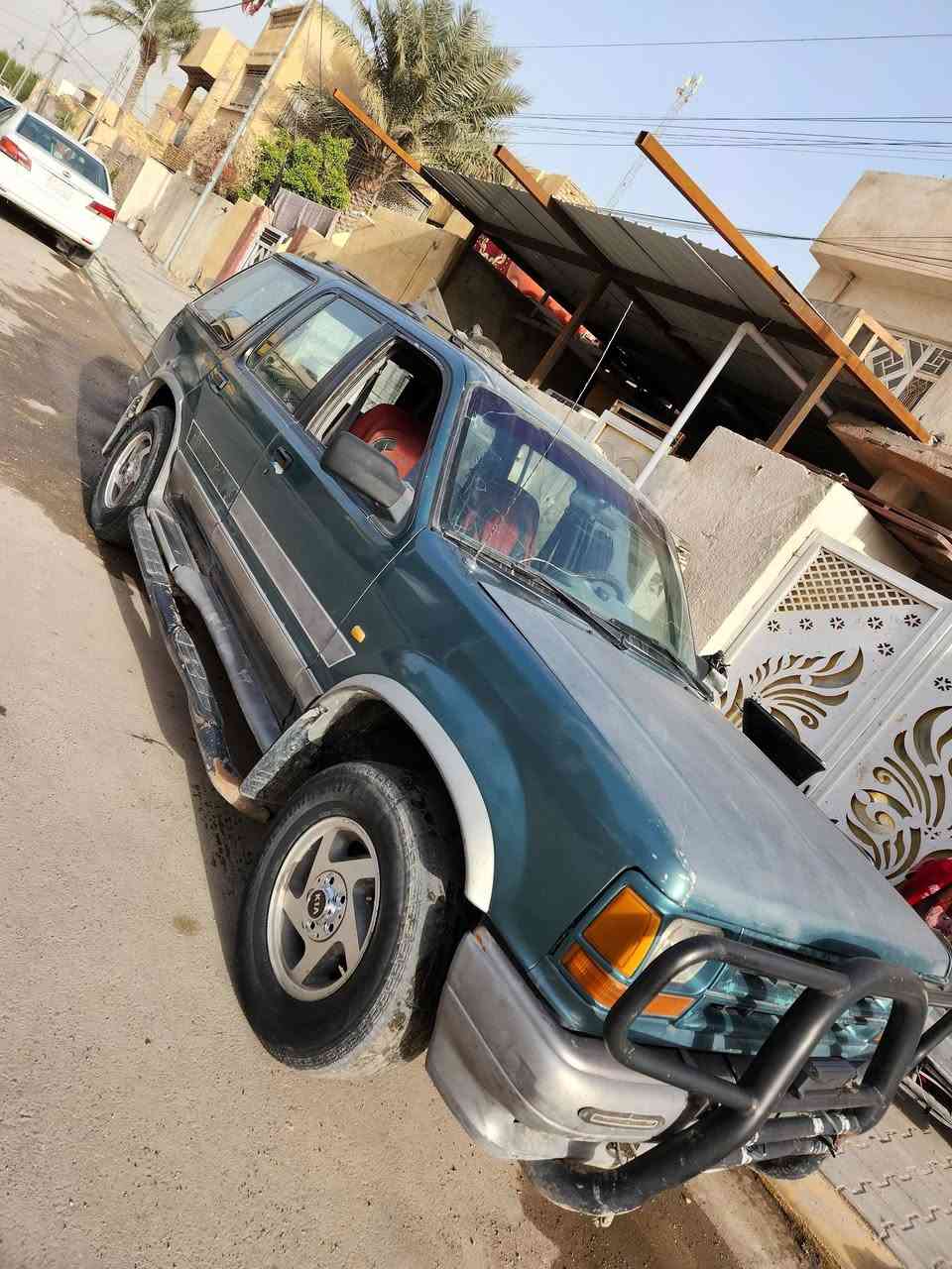 فورد اكسبلور موديل 1994 محور مكينة ونجي 2000 وتجي 24 ولف سيارة جاهزة سنوية ل 2030 مشروع وطني بأسمي مكاني كوت السعر 33 وبيهة مجال للاستفسار الاتصال على الرقم *********** او ***********
