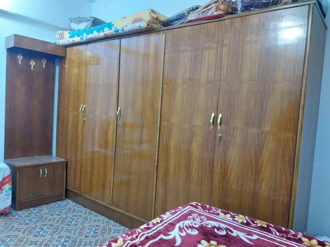 السلام عليكم 
غرفة نوم للبيع 
كنتور 
جرباية
ميز مراية 
سعرها 425 و بيها مجال


**إذا كنت صاحب هذا الإعلان وتريد حذفه لأي سبب، رجاءا أرسل رسالة إلى الدعم الفني**