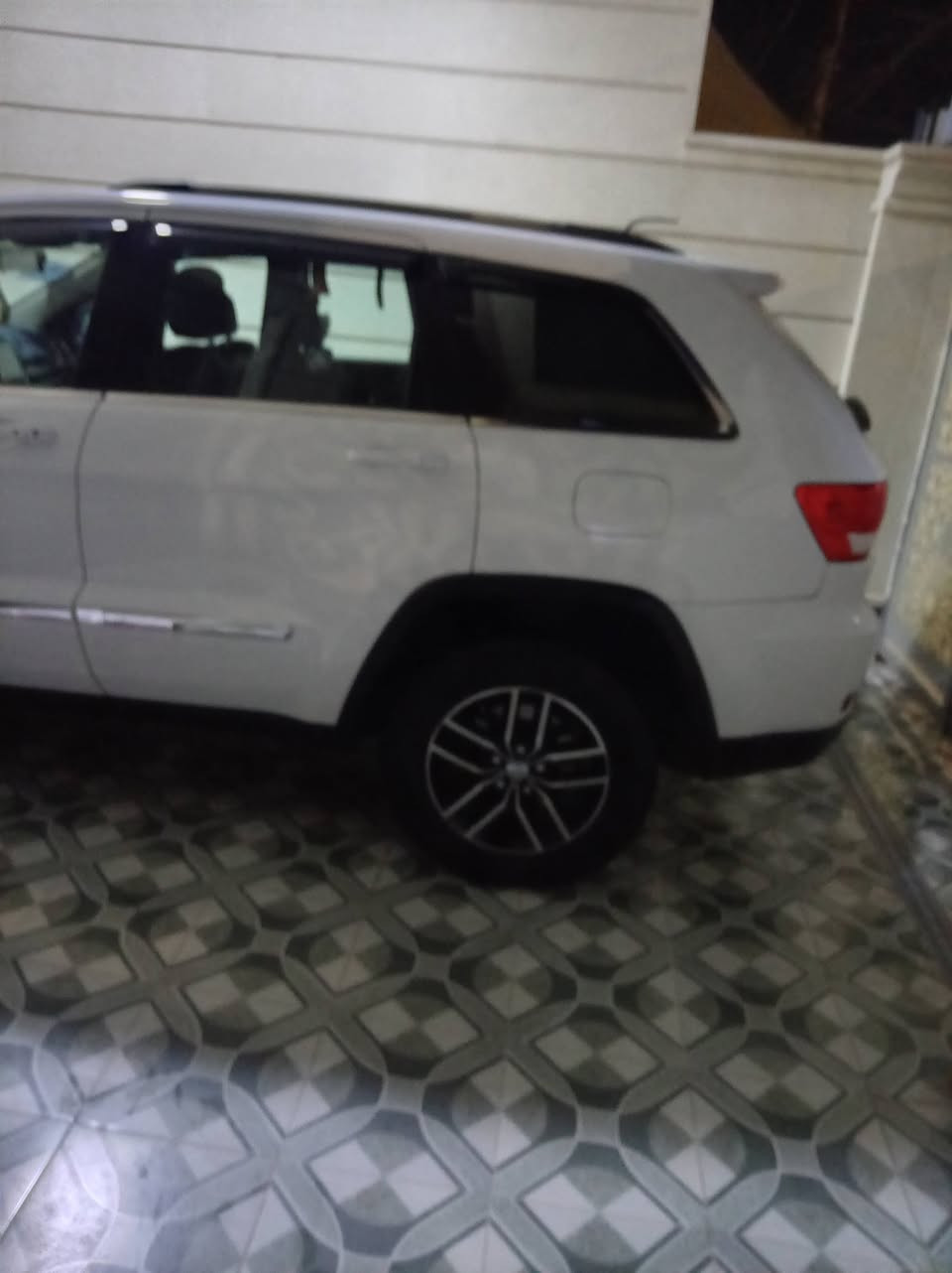 السلام عليكم جيب لاريدو للبيع 2013 خليجي كلين
***********
*********** تكريت
