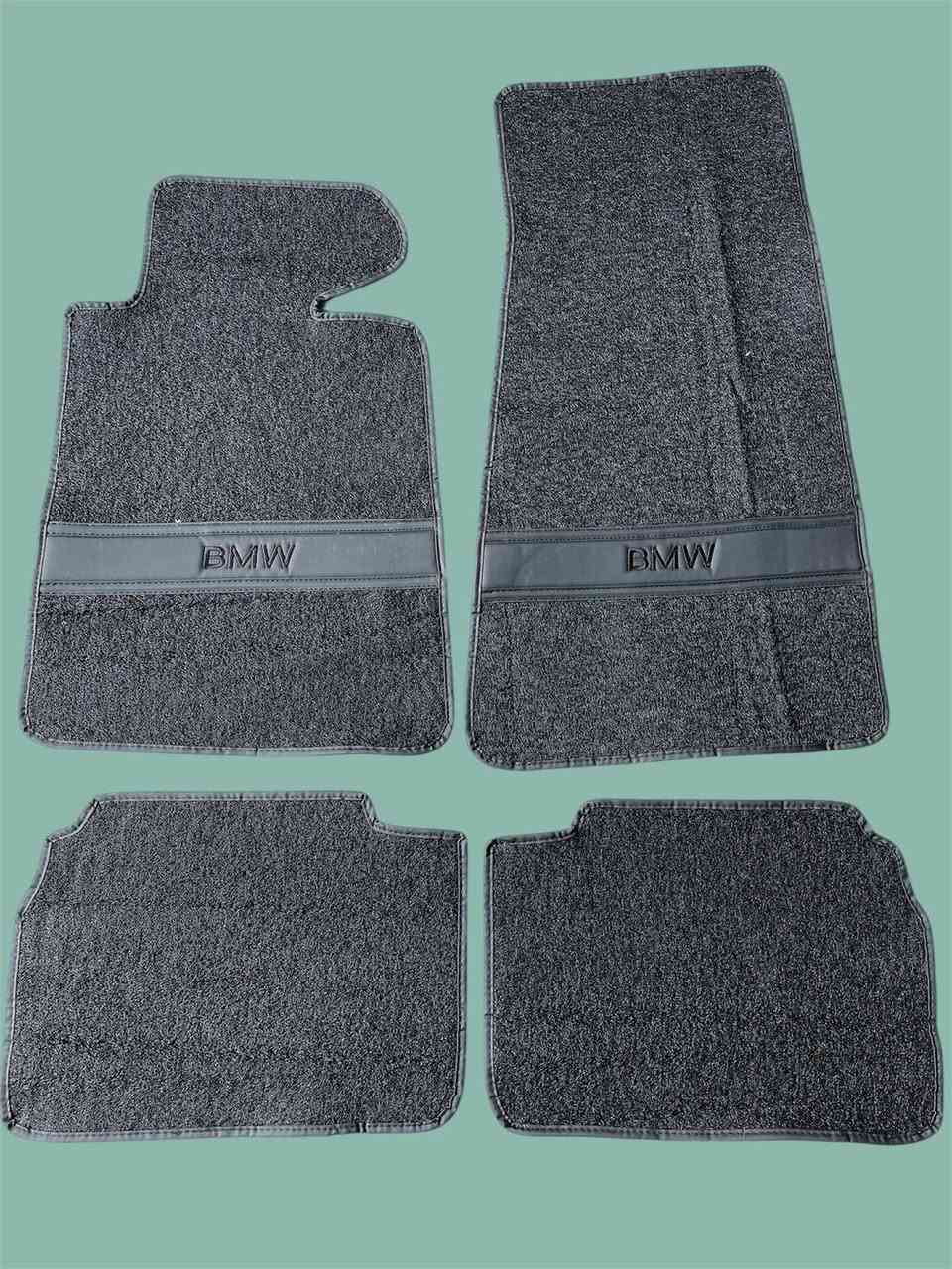 ارضيات 500 تفصال قياس مضبوط 💯
متوفر لون رصاصي / اسود جلد بيجي / اسود كامل 
جمالية وخامه كلش حلوة 

يتوفر كافه ادوات احتياطيه بي ام دبيلو ⚙️
كماليات /حداده/كافه مواد التجفيت 
وبأسعار تنافسيه للاستفسار مراسله الصفحه 
☎️الواتساب ***********

توصيل 5000 الف جميع المحافظات
