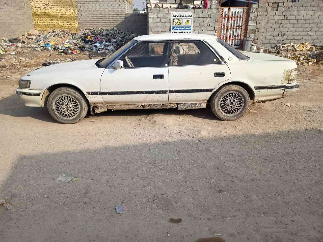 سلام عليكم    (للبيع او مراوس)
ياباني شيزر موديل 1991 مكفولة من الكص ونقل الجثة تحويل مباشر     ( فقط بيها معجون بالقمارة)

 راعيها نجف مكان السيارة نجف 

 كير ومحرك ونجي مكفولات

 كهربائيات شغالة 

تبريد شغال عوزه بس ربط كهرباءيات وغاز

سنوية مشروع وطني تتحول بكل المحافظات لل26 

غرامات مصفرة 

بور ومشط جدد ستيرن خفيف

سعرها 28 وبيه مجال قليل

***********
