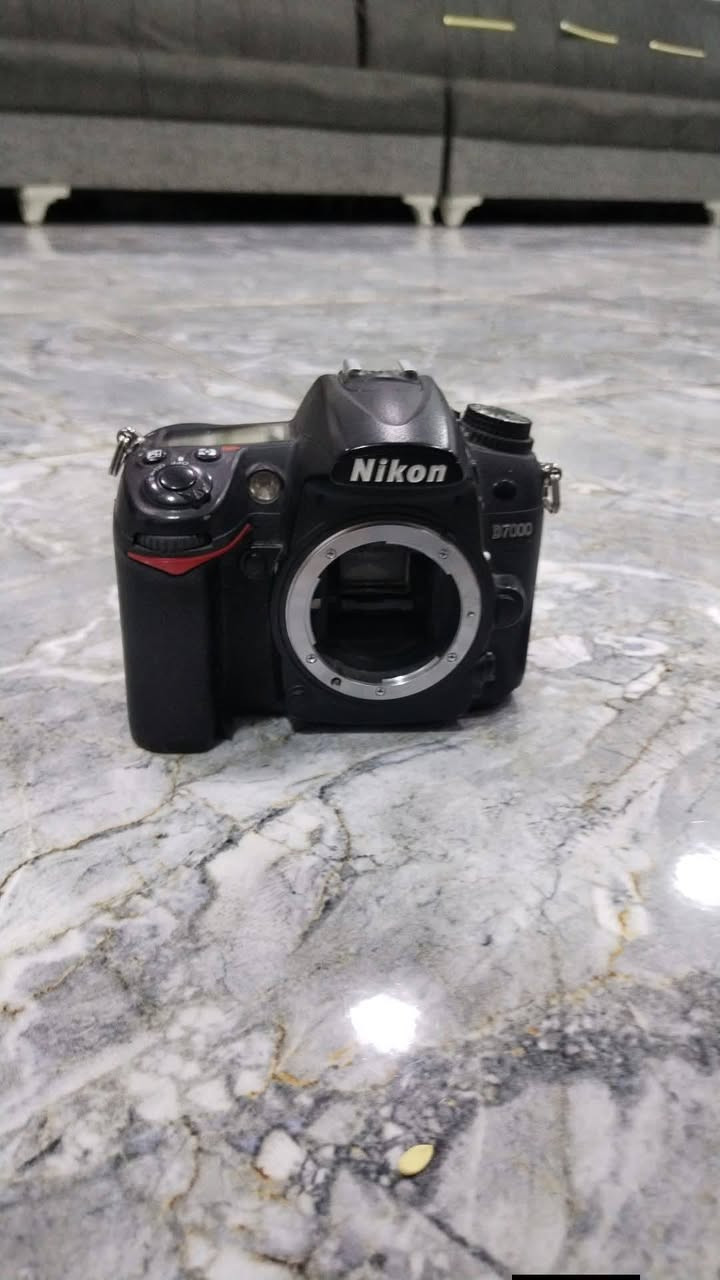 كامره بدي نيكون 7000 شتر 10الف نضافه 99 للبيع بسعر 290الف قفل او مراوس بايفون او طي فرق سبب البيع طالب جامعهه
مكاني ذي قار ***********
