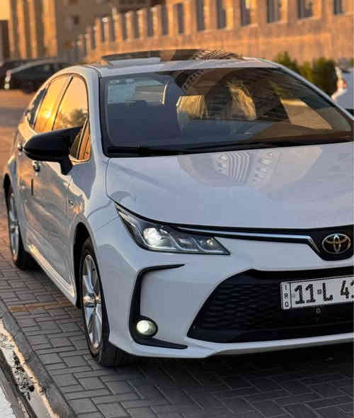 السلام عليكم 
تويوتا كورولا خليجي 2024 هايبرد 
  رقم بغداد بأسمنه تحويل مباشر 
    ماشيه 23 الف كيلو فقط 
سياره جديده وبدون اي نقص وضع شركه 
كفاله من الضربه والصبغ والبارد والتبديل 

فول مواصفات : 
( فتحه ، محرك 1800 هايبرد ، رادار ، تحديد مسار ، كشنات جلد ، شاشه ، كامرا ، اوتو هولد ، 3 وضعيات قياده ، تحكم استيرن ، بصمه تشغيل وابواب ، ) 
وباقي المواصفات المعروفه 

السعر : 146 و بيها مجال جدا بسيط 
المكان : بغداد / الكرخ / حي الحسين 
الهاتف : ***********  ( متوفر واتساب ) ✅ بغداد
