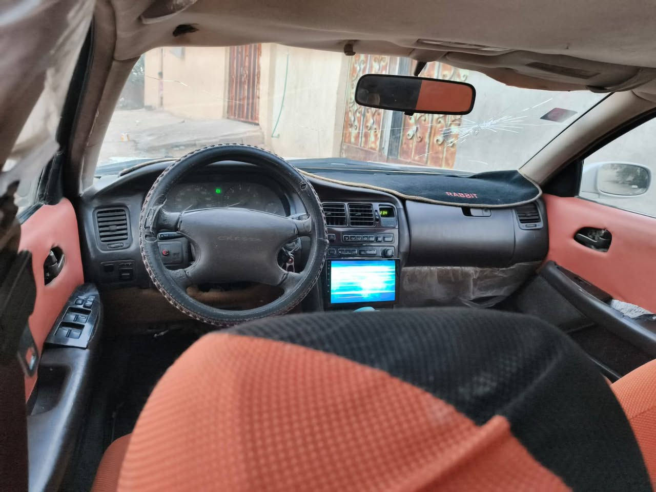 سيارة كارتون بمعنى الكلمة السلام عليكم سيارة كرستة نفخ للبيع موديل 94 رقم  البصرة انجليزي بسمي لل 2030 تحويل مباشر مكينة وكير ثنين ونص جديد حدادة جديدة طخم تاير كهربائيات شغاله السيارة مكفولة كص ونقل وضربة قوية تبريد ثلج 🥶🥶 السعر 48 وبيها مجال للشراي مكان السيارة البصرة سفوان رقم صاحب السيارة ***********
