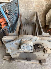 حاضنة لبيع مكان بغداد التفاصيل اكثر 07707599695 اتصل