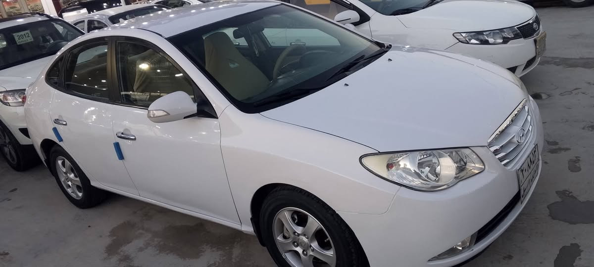 سياره جاهزه محرك وكير وحداديه وتخم تاير جديد تبريد شغال وكاله أو تحويل مكان نجف 
السعر 98وبيه مجال قليل 
الرقم *********** النجف, العراق
