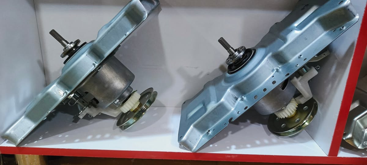 وصول كيربوكس سامسونج اصلي 
وجوكر عالي
ومربع ناصي 
وماكنيت الجي اصلي
و صمامات سامسونج اصلي 
دبلات متنوعه اصليه ودرجه اولى 
للحجز وات ساب فقط 
***********
***********
يوجد توصيل لجميع مناطق العراق
