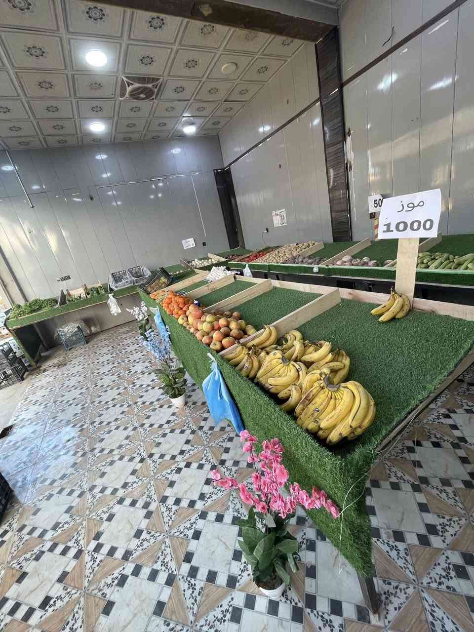 السلام عليكم للبيع  ٤ ميوزه مال مخضر كاملات ومرتبات طول الواحد ٦ متر وطول الثاني ٥ متر وطول الثالث ٤ متر وطول الرابع ٣ متر وكل الميوزه عرضهن متر سعرهن كلهن ب٤٠٠ مكاني حله ***********
