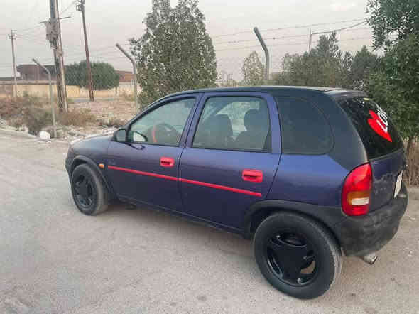 السلام عليكم اوبل فيتا سياره جاهزه كير محرك اوتو تخم تاير جديد والسياره جاهزه شغل وطلع وين ميعجبك مكان بغداد حي العامل السعر 37وبيه مجال لشراي ***********
