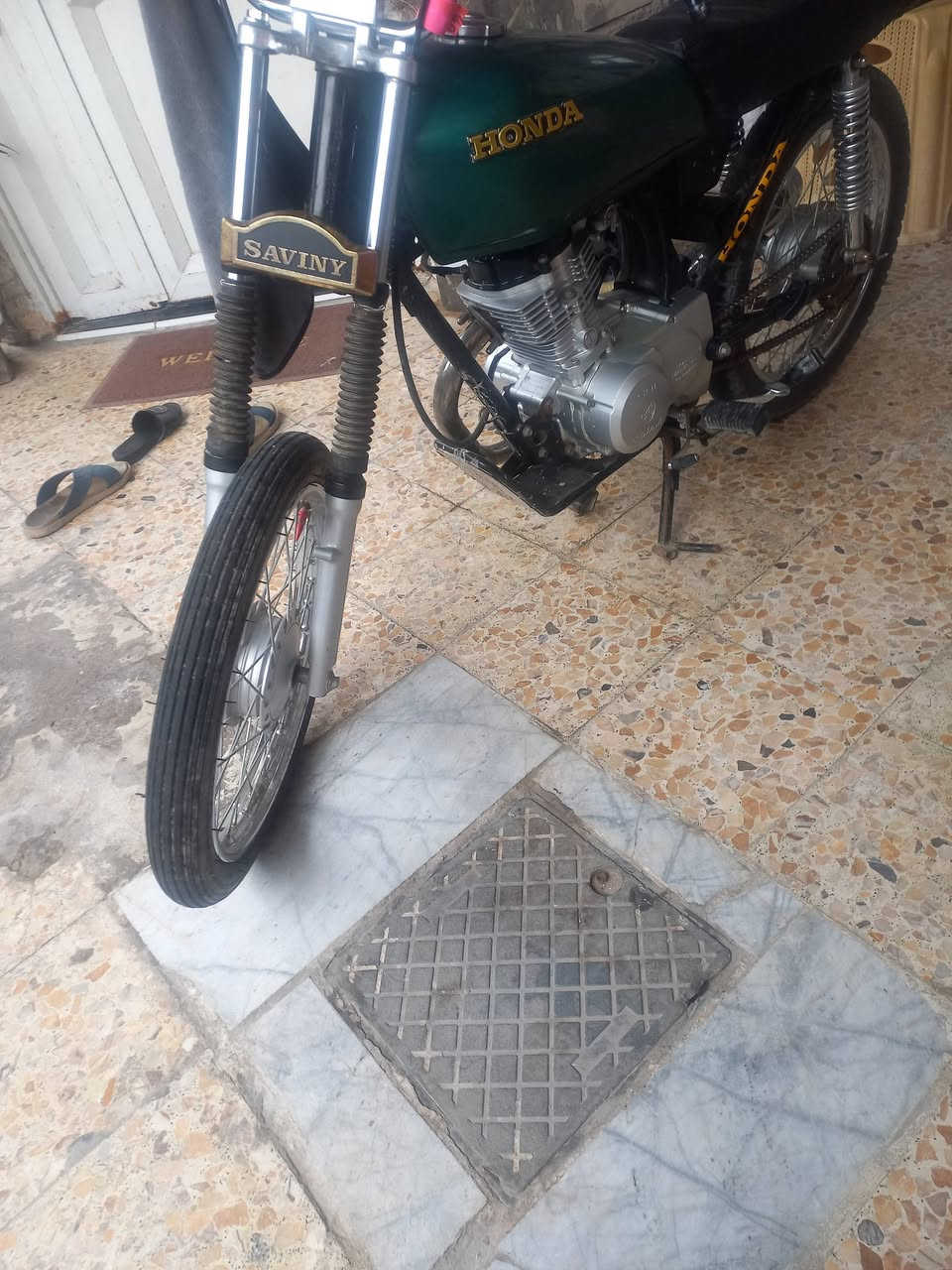 للبيع أوراق مديل 22 شركة فيافي وكيلها بالعشار مليون بيها مجال قليل ***********
