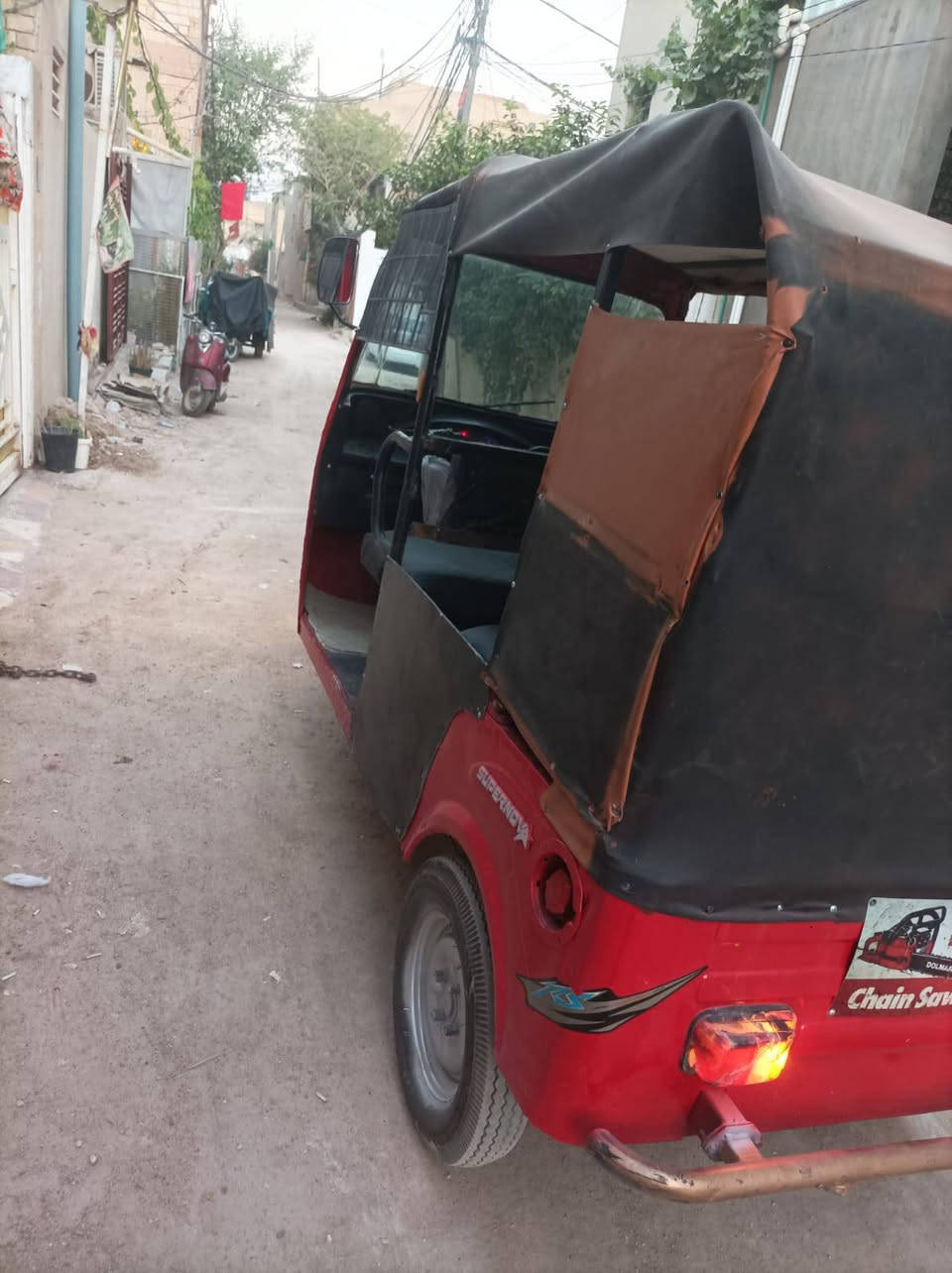 سلام عليكم تكتك للبيع اوراق اصولي
محرك ستوته كهربائيات كل شغاله ناعمه تخم تاير جديد 
العنوان كربلاء بوبيات  السعر 1500 بيها مجال 
رقم الهاتف *********** للتصال فقط
