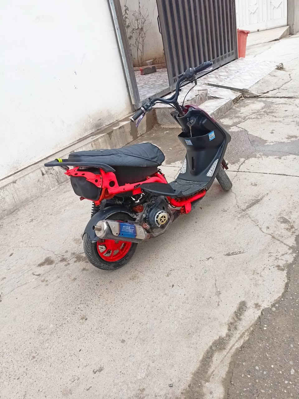 السلام عليكم ماكس عدله للبيع موديل 2006بوشه 55سلف. شغال شلعه معدل هورن شغال. وياله رياضي  السعر 350وبيها مجال.    ومراوس همين مكان كركوك فيلق ***********
