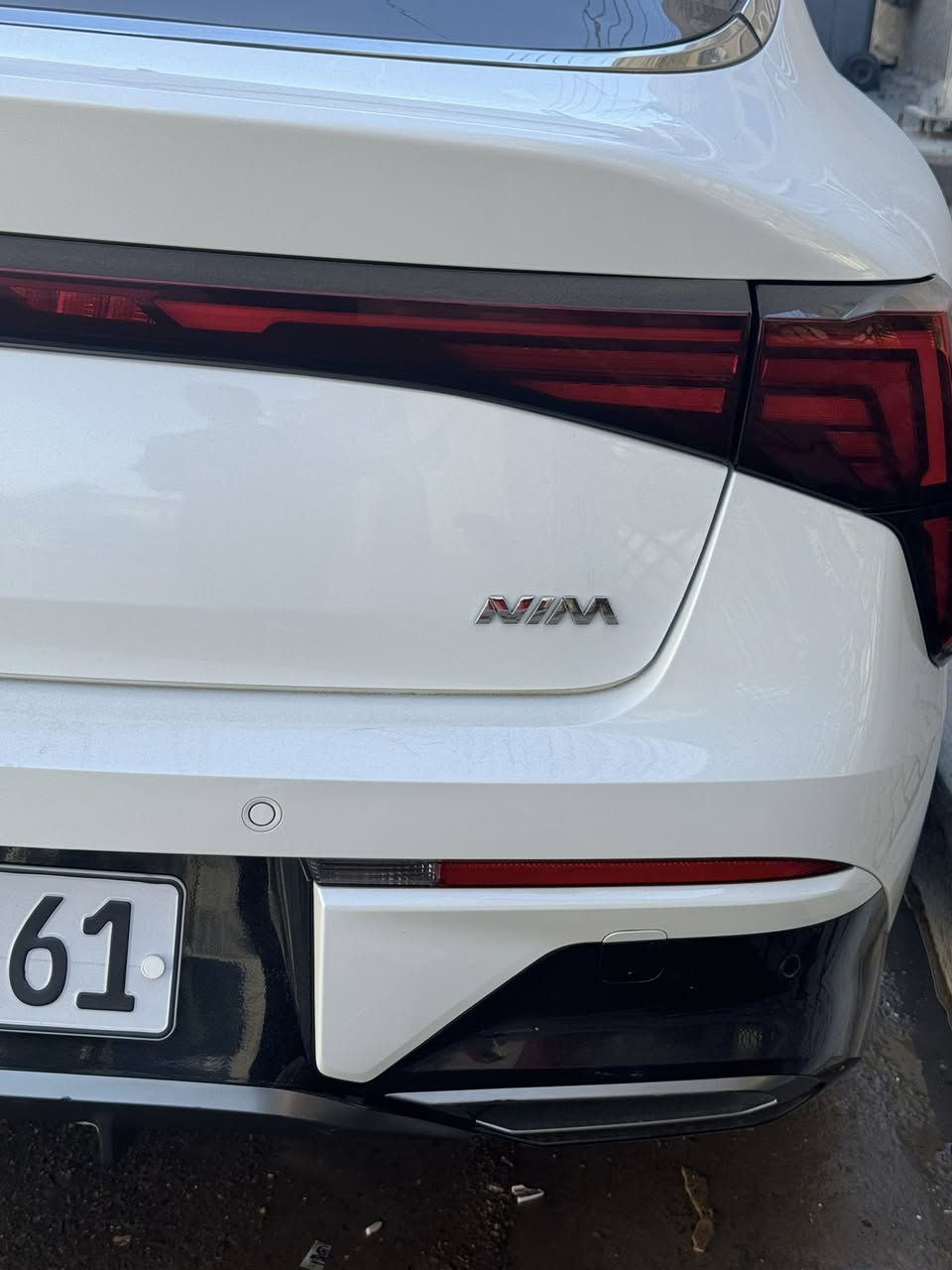 سلام عليكم سياره K5  مديل 2024 خليجي سياره جديده مكينه 2500 فول موصفات 5 كامرات حساس أمام خلفي سكف بنرامه داخل مشمشي كشنات كهرباء سايد بريك دكمه  هواي مصفات بعد بيه رقم أربيل تحويل مباشر *********** مكاني بغداد لامين ثانيه 240 وبيه مجال بسيط
