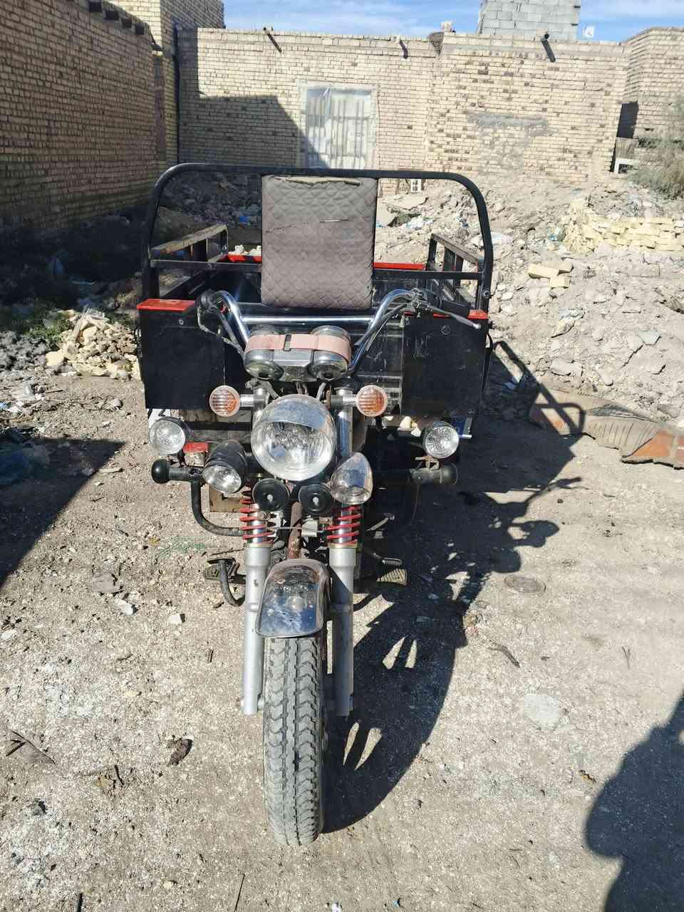 ستوته موديل 23 جمرا نضيفه محرك مكفول تجي تكلب شوف شوف عينك تدلل شراي يخابرتي يدلل ***********.  سعر (1800 ) تجي تدلل
