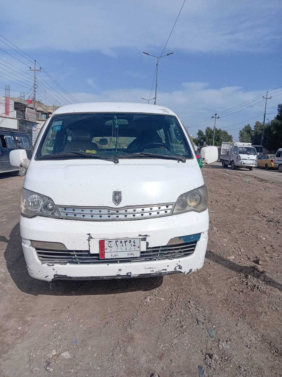 اسلام عليكم للبيع جنبي موديل ١٤ رقم بغداد امصفر هيه ومرور تحويل اشوكت متريد مشروع وطني  السياره كفاله عامه من الصبغ والمعجون تخم تاير كير اكسن مكينه اثري وياي السعر ٨٧ وبيها مجال قليل رقم الهاتف ***********
