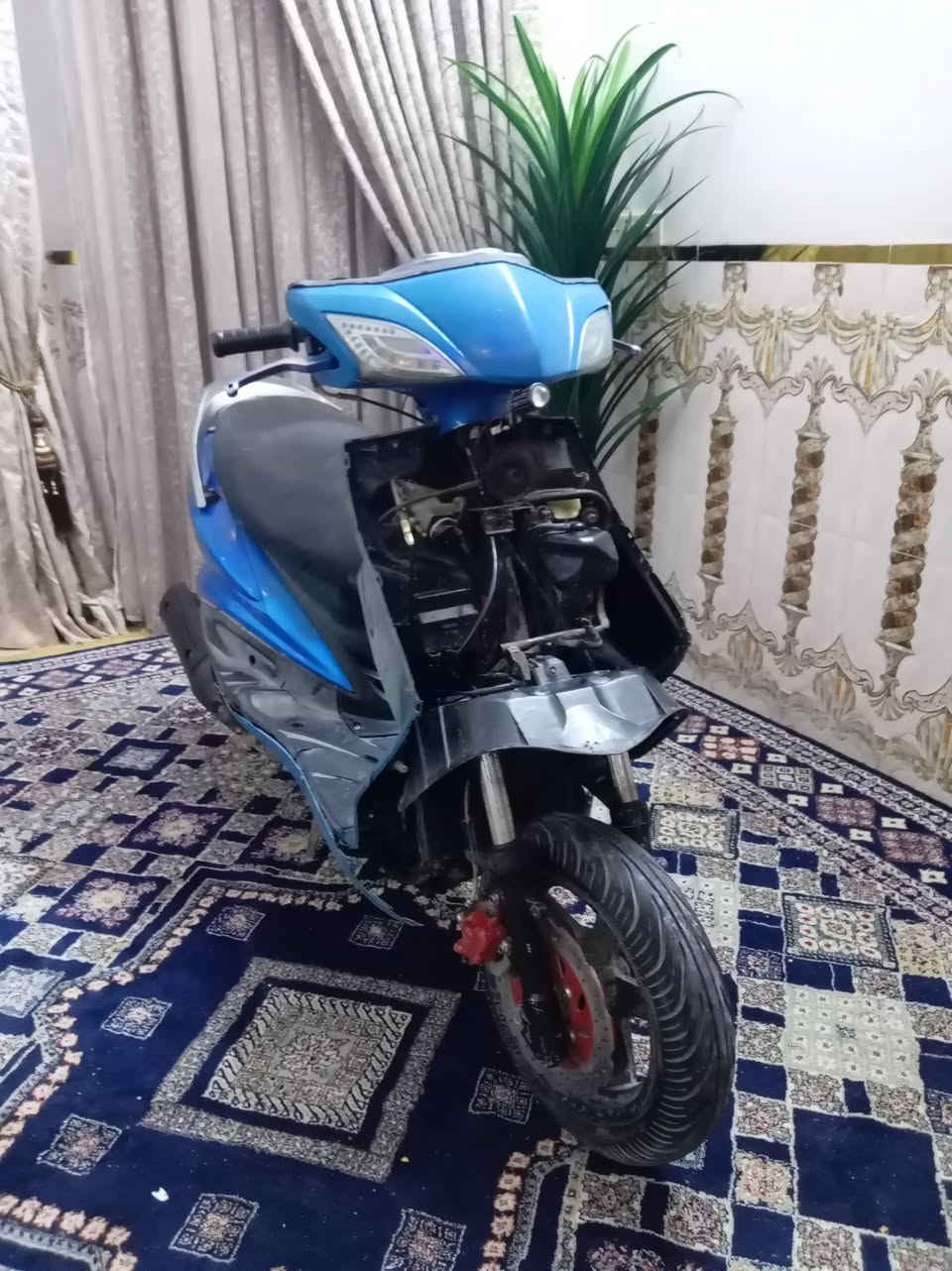 سلام عليكم سكنس فحل الدراجه مكفوله من المكينه والكهربائيات وشلعه ومعدل ✅ والبجم مالهة موجود نقصه فقط قبق هندر مكاني بغداد البلديات السعر 450الف رقمي. *********** فقط واتس
