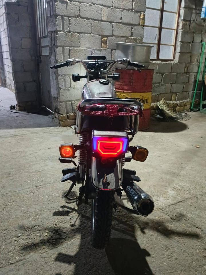 سلام عليكم مكلف بالنشر دراجة أربع جير أوراق أصولي وكيل العارضي سعر 450 وبيها مجال م كاملة باسمي وديل 23 أوراق وصولي ￼ قبل كاتبة من وكيل العارضة مكان النجف اتصل على الرقم ***********￼￼￼
