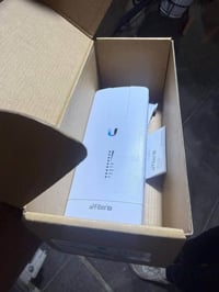 تك روكيت 4x ubnt (جديد غير مستخدم) بغداد التواصل خاص او على الرقم : 07...