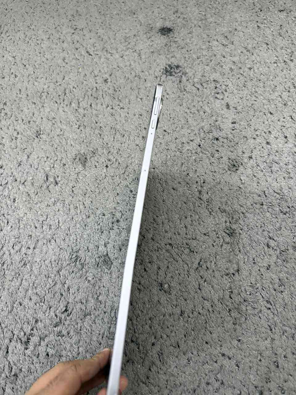 السلام عليكم
للبيع هونر باد 10 ذاكره 256 بدون ملحقات
مكسوره الشاشه وبيها سواد شغاله والشاصي موضح بلصور
السعر 135 نهايته مكاني شارع فلسطين


**إذا كنت صاحب هذا الإعلان وتريد حذفه لأي سبب، رجاءا أرسل رسالة إلى الدعم الفني**