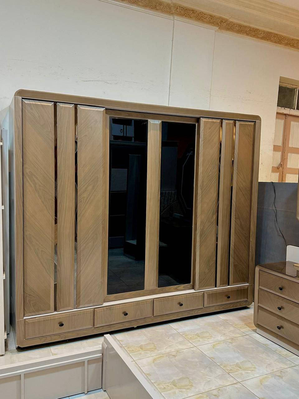 عروض وخصومات 

فوري علي التحميل 

                السعر ٣٨ الف

شغل مستوي عالي 

عروض وخصومات علي غرف النوم

غرفه نوم دمياطى تقيله

نووووم ماستر  للعمر الطويل 

خشب ثه ف ثه روسي وزان 

والدهان دوكو فرن وقشره افريقي

ملل 1800

يوجد شحن


**إذا كنت صاحب هذا الإعلان وتريد حذفه لأي سبب، رجاءا أرسل رسالة إلى الدعم الفني**