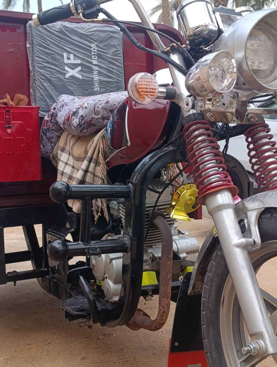 السلام عليكم ستوته موديل 13 للبيع كلك كفالة عامة سرقة وركبة وشاصي الستوته كامله على اخر حبايه تعمير جديد *جديدة*  كامله مكمله تايرات جدد واكسل جديد الستوته جاهزه ما تذب عليها ولا فلس كله شغال كهربائيات دبلات كامله السعر 900,00 وبيها مجال قليل العنوان كربلاء المقدسه للاستفسار اتصل على الرقم ***********/*********** او على الواتساب او ماسنجر
