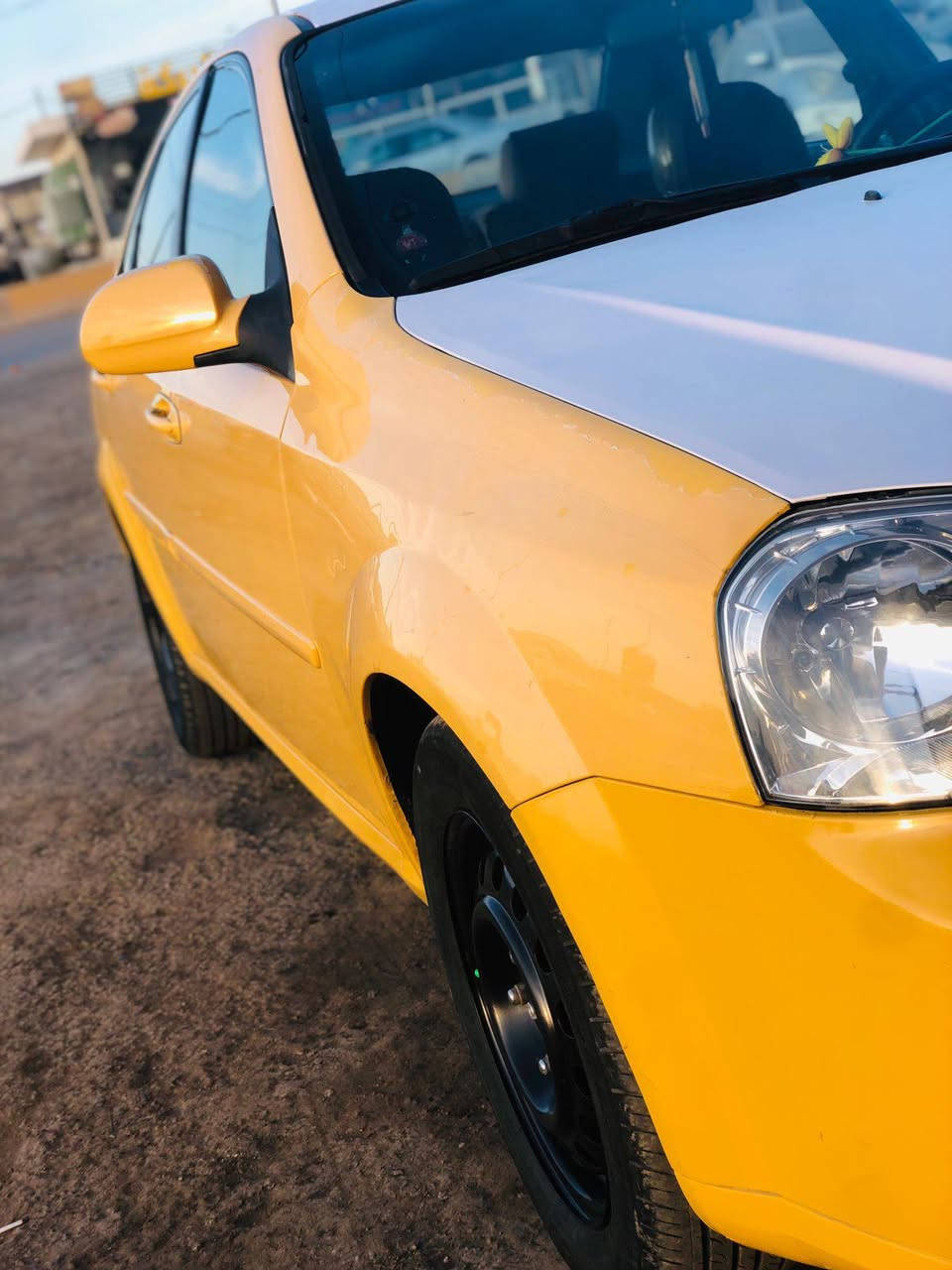 السلام عليكم اوبترا 12شركة العامة كير عادي مكينة كير بجيس رقم نكليزي مصفرى هيأ  وغرامات سيارة بلاديه مكفوله فقط جاملغ امامي مصبوغ تخم تاير السعر 68مكاني بغداد ***********
