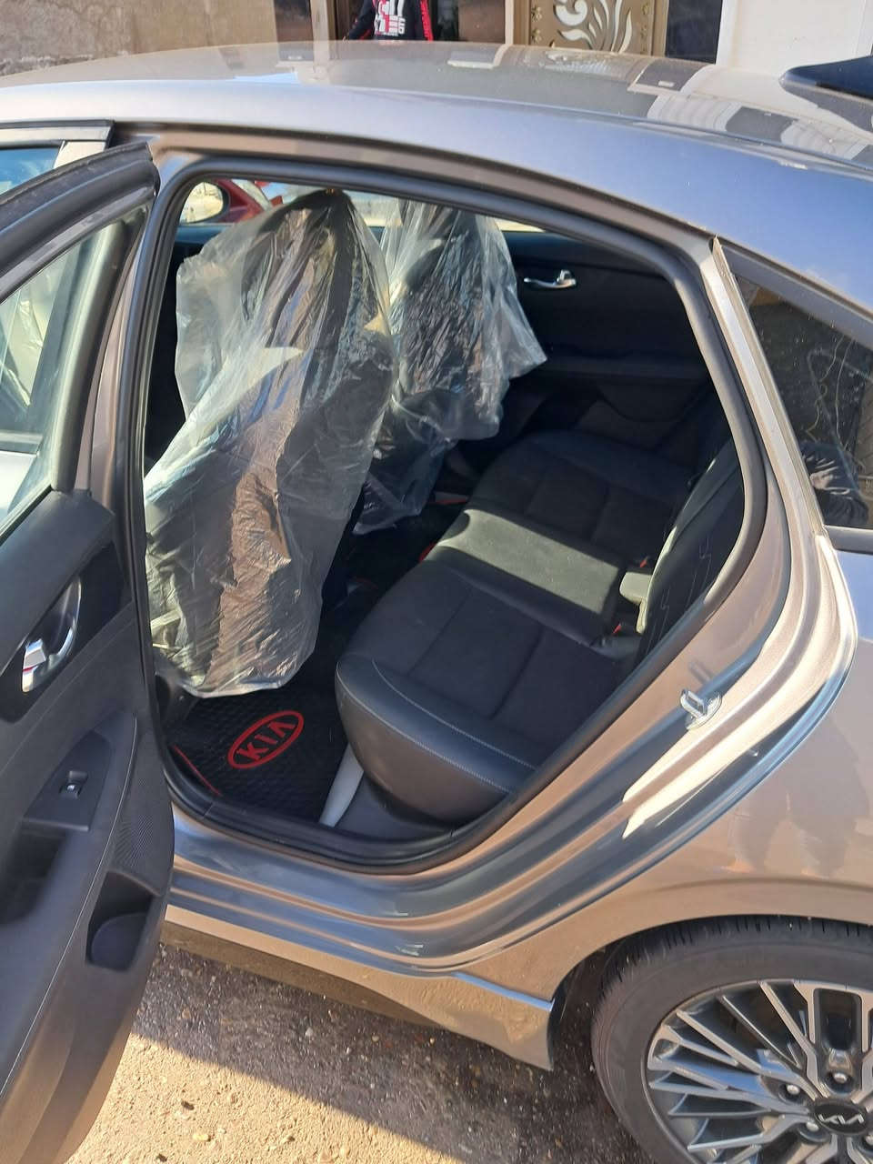 سلام عليكم فورتي لبيع مرقم بغداد جيتي لاين سعر 165 او بيه مجال خابرني وشرحلك تفصيل السياره من طط لسلام عليكم احسن شي مكاني بغداد *********** بي واتساب
