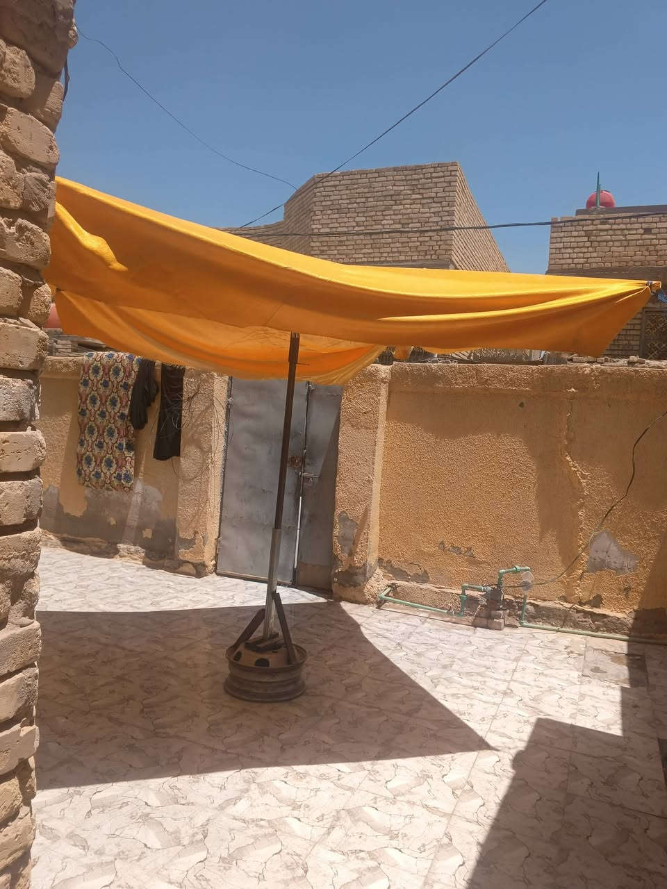 شمسيه جديده استخدام قليل
البيع عارضه 60 قفل البيع 
***********
