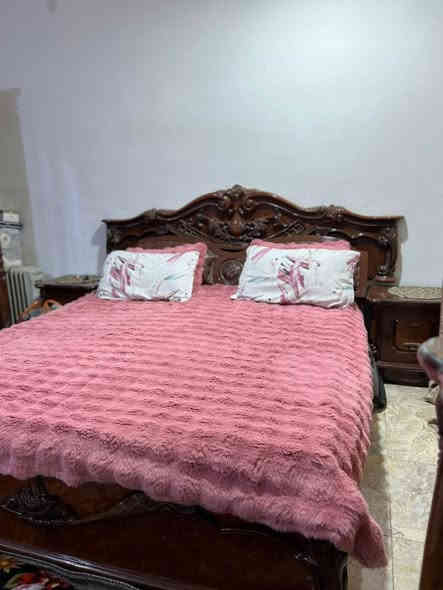 غرفه نوم للبيع 
٨ قطع ماليزي درجه اولى مستخدمه 
للإستفسار واتس ***********
بغداد بغداد
