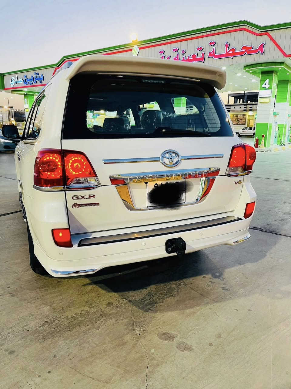 تحية طيبة 
لاندكروز 2015
رقم اربيل تحويل مباشر 
سياره كفاله عامه 
ماشيه 145 الف 
جديده واحلى من الصور 
مكاني الانبار 
***********
