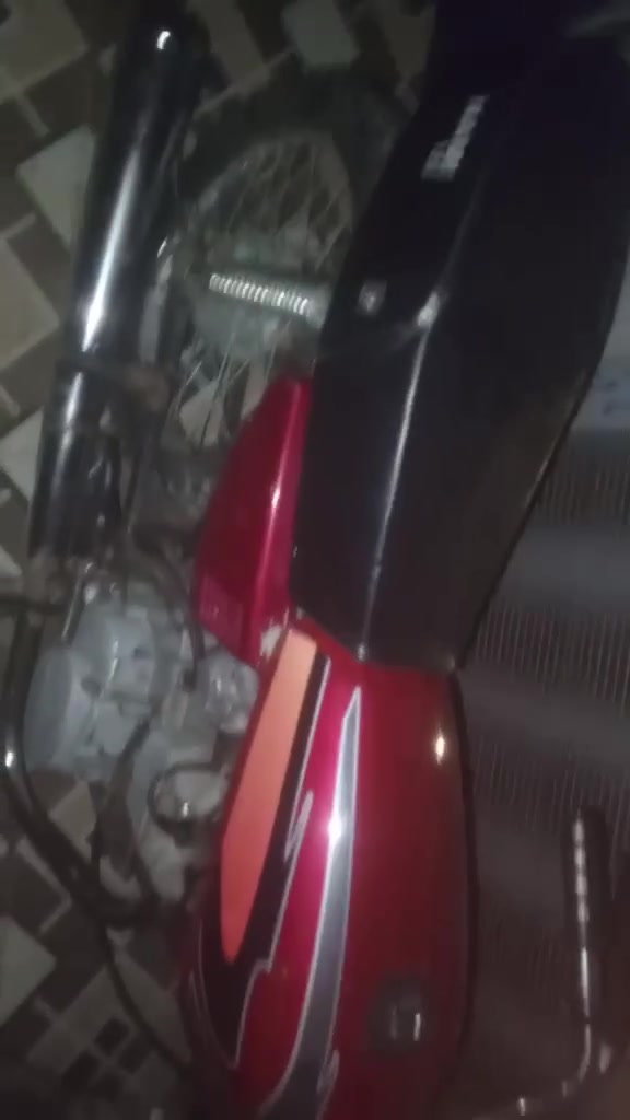 كلك كلك للبيع السعر 250 رحمه لوالديكم المو شراي لا يكلي احذف المنشور وجايك ويجذب عليه عيب والله ***********
