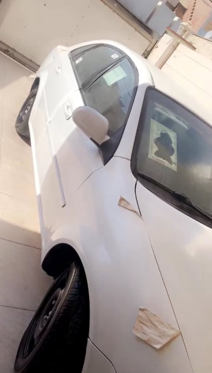 ئۆپترا 2013 سبوغ عام پێش و پشتی هەیتی وەرگەرایتە لای سەکن جامرغی لای سەکنی پشتەوە لەگەل نیو دۆسەی گۆرایە گێر و مەکینە بێ حەیبە گێر عادی سەنەوی بەسەر چووە هەزە و فەحسم لۆ کردیە سەیارەکی بێ مشکیلە کەم مەسروف بەس بەنزین و رونی دەوئ غرامەی 6 وەرەقە و نیوی لەسەرە دوای مەحامەلە دەتدەمەوە داوای 65 وەرەقە و مەجال 

ژ.م /***********
