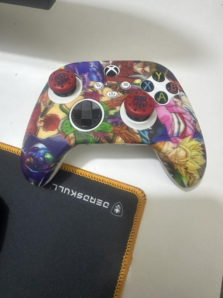 للبيع ‏Xbox Siris s استعمال قليل جدا غير مفتوح ولا مصلح يجي ويا الكارتون و جوستك مال جهاز هم جديدة ويا شاحنة مال بطارية الجوستك ويا يوبي اس 1500 جديد ويا الكارتونة مالتة وشاشة ASUS جديدة استعمال قليل كلش ويا ماوس وكيبورد بالكارتونة للبيع ب ٥٠٠ ألف وبي مجال بسيط 
بغداد البياع ***********
