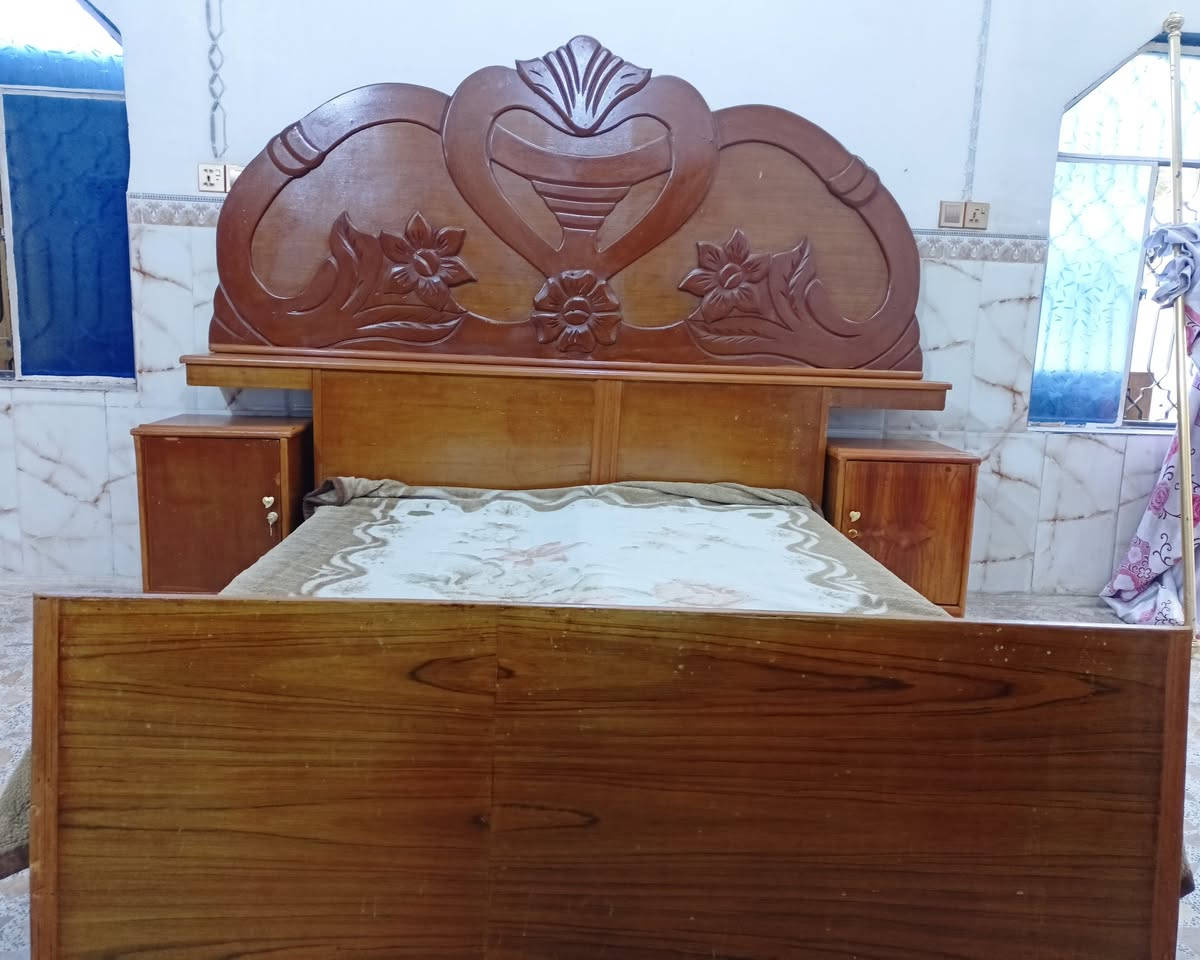 ***********‬‏ ‏‪رقم صاحب الغرفه
سعر 325 بيه مجال‏
غرفه صاج عراقيه ام 5 باب نضيفه كامله
المكان النجف
