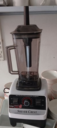 خلاط • توصيل مجاني • داخل الحي