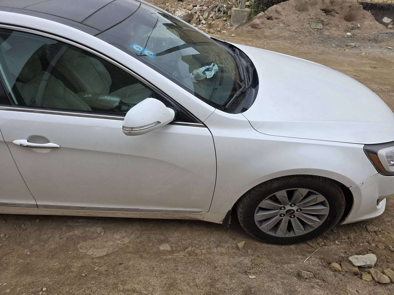 السلام عليكم     كيا كادنزا 2011 خليجي Vip فول للبيع رقم بغداد بأسمي الرقم الانكليزي تفاصيل السياره كما موضح بالسونار السعر ب ١٣٠ وبيها مجال للاستفسار الاتصال ع الرقم ***********
