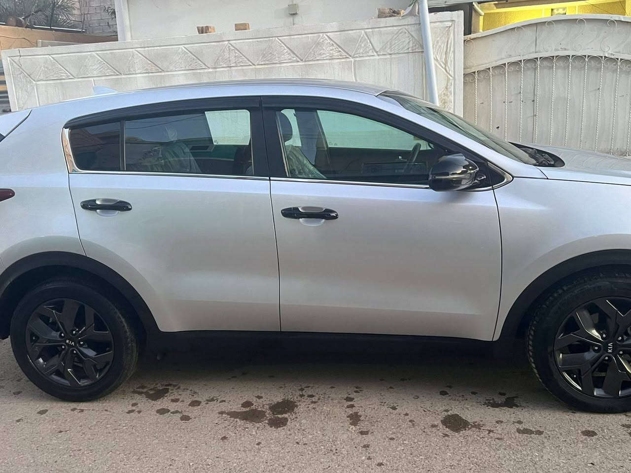 سلام عليكم سبورتج موديل 22 وارد أمريكي حادثهه بنيد وجاملغ البنيد صبغ والجاملغ بارد بس ايرباك دركه فقط محرك 2400 كير محرك مكفول صدر مكفول السيارة ماشيه 67 وقابل للزيادة  رقم أربيل الجديد سنويه بسمي تحويل ثاني يوم مواصفات السيارة
بصمه تشغيل وأبواب
تحكم استيرن جهتين 
رادار امامي وجانبي
تحديد مسار
كرسي سايق كهرباء
مري شفط واشاير بل مري
كشافات زنون
شاشه جبيره
3 وضعيات قياده
ايكو ونورمل واسبورت
السعر 168 وبيهه مجال للاستفسار ***********
