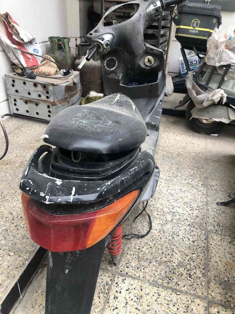 شاصي سكنس فحل
سلام عليكم شاصي سكنس فحل كامل هوه ولضفيره وذيل وسوادات والعقل والكتفات والجوزه كامل مكمل ويا سبايدر ويا كشن ويا دبلات يعني بس جيب مكينه وكفرات وشد سعره١٥٠ الف


**إذا كنت صاحب هذا الإعلان وتريد حذفه لأي سبب، رجاءا أرسل رسالة إلى الدعم الفني**