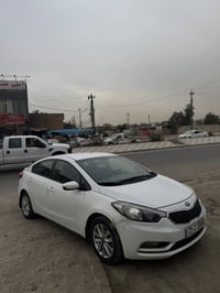 للبيع سيراتو خليجي ٢٠١٣  سياره بيه قطعتين صبغ  بدون دواخل  بدون يرباك ...