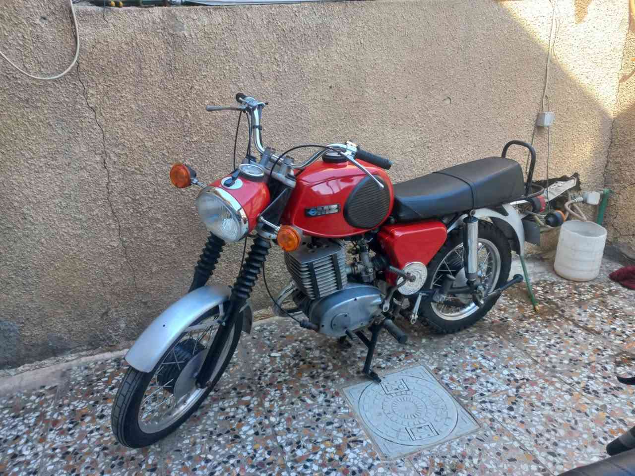 السلام عليكم Mz 1981 للبيع رقم وسنويه بسمي رقم بغداد  
للاتصال *********** 
(غير متواجد في الخاص شراي يتصل على رقم )
