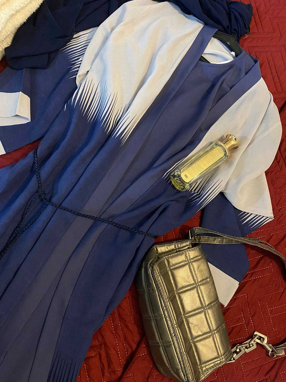 بشت للبيع ٣ قطع مع حزام  جديد مملبوس حرير يلبس لحد وزن ٨٥ مكان بغداد توصيل متوفر لكل مكان


**إذا كنت صاحب هذا الإعلان وتريد حذفه لأي سبب، رجاءا أرسل رسالة إلى الدعم الفني**