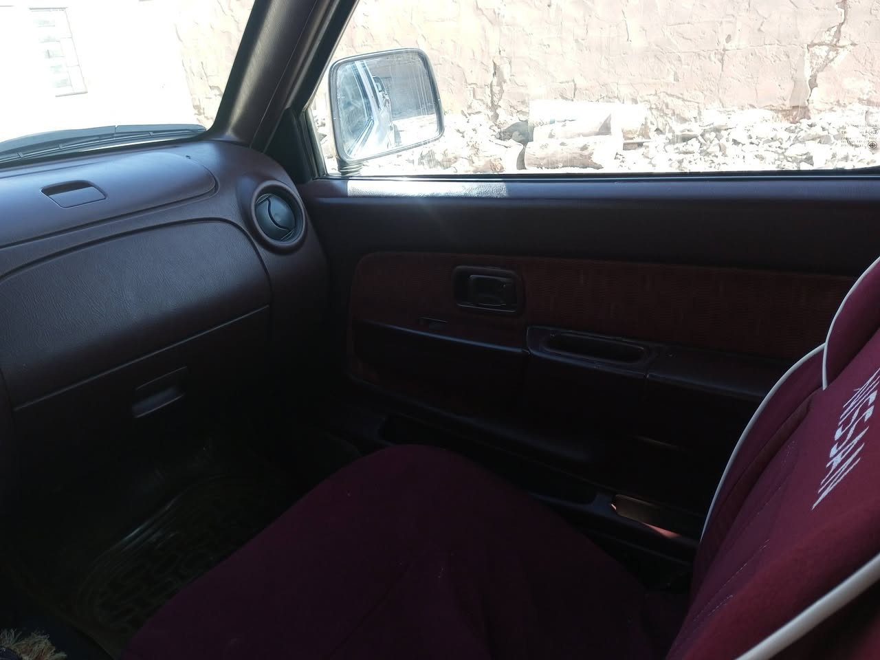 سلام عليكم 
من رخصت مدير الكروب
 سياره نيسان موديل ١٣ جاهزه شرط انگر سويج واطلع مكينه كير حداديه تبريد تتدفئه شرط ترايك للموصل بيه تجيه السعر ٩٥ وبيه مجال لشراي رقم الهاتف ***********
مكاني ناصريه غراف
