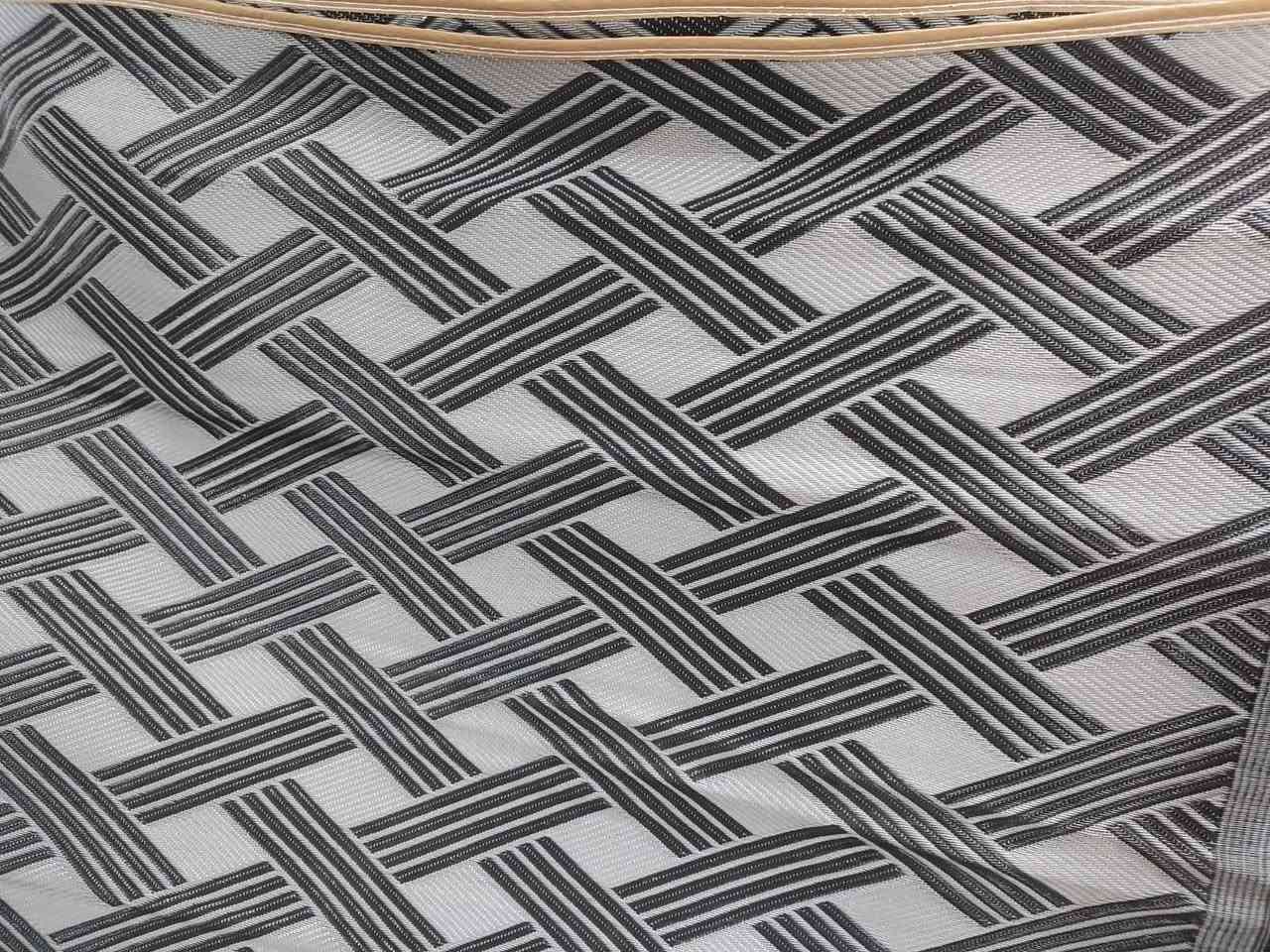 حصير قياس 3*4. سعره 25 نقشات مميزه
عنوان سبع البؤر شارع بلقيس مقابيل جمله حسين


**إذا كنت صاحب هذا الإعلان وتريد حذفه لأي سبب، رجاءا أرسل رسالة إلى الدعم الفني**