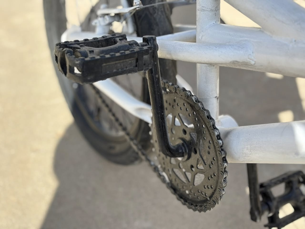 باي سيكل حركة

الحجم هو 16. 

إنه في حالة جيدة حقا

على إطار جديد تماما يأتي مع الدراجة

السعر هو50 أَلْف
مع التوصيل


**إذا كنت صاحب هذا الإعلان وتريد حذفه لأي سبب، رجاءا أرسل رسالة إلى الدعم الفني**