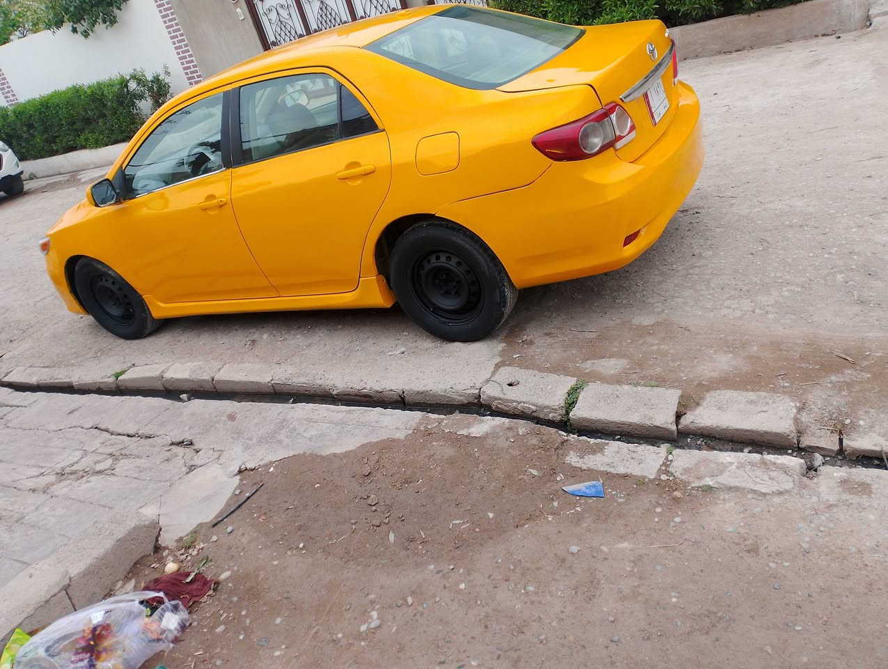 كورلا 2009  مشروع وطني بيه جاملغ وبنيد وجاملغ خلفي السعر 83 للتواصل ***********
