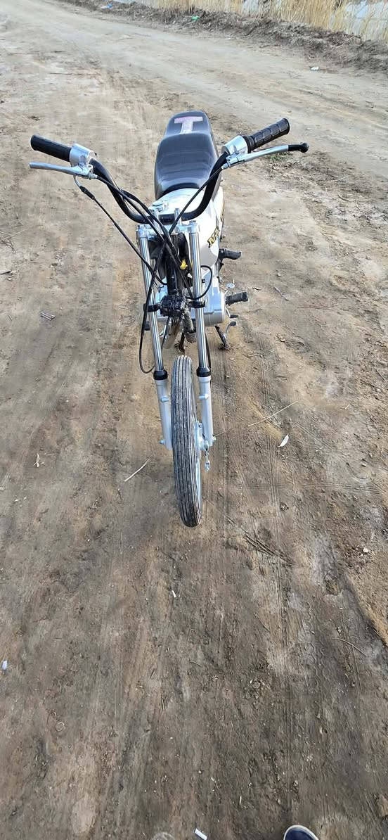 للبيع انتنس تعمير 25 مكفوله سعر 650 وبيها مجال مكان بابل الهاشميه ‏‪***********‬‏
