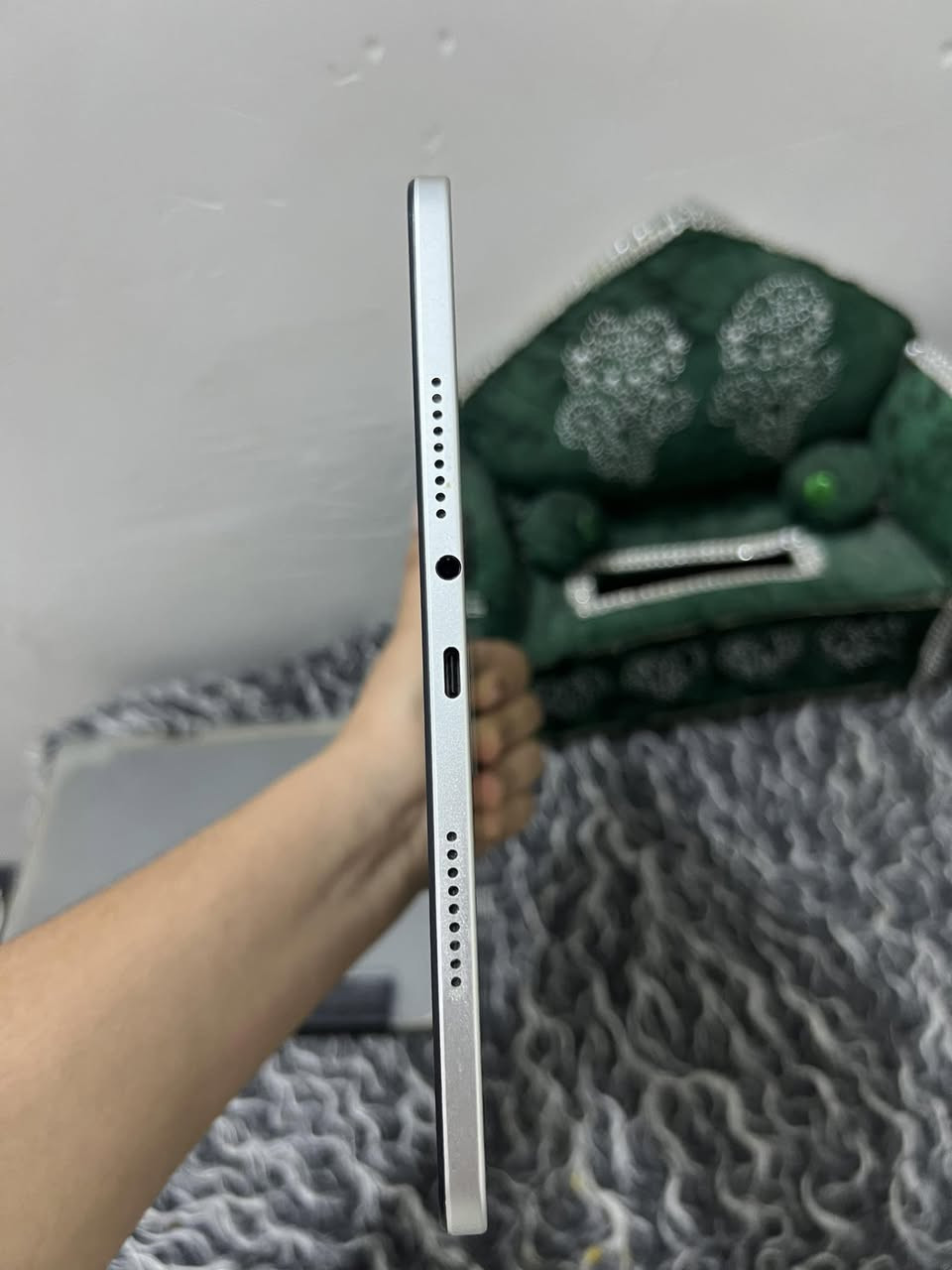 السلام عليكم 
ريدمي باد برو للبيع 
ذاكره 256
عشوائيه 8
الايباد مكفول من كلشي جهاز اخو الجديد ما بي ولا عيب 
قيم وأخذ باليرضي الله 
***********
مكان حمزه غربي
